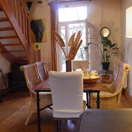 Prázdninový dům Independant Avec Jardin Au Bord De La Riviere - Fr-1-489-247 *